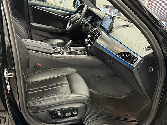 BMW 530e 25 of 27