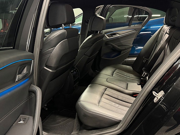 BMW 530e 27 of 27