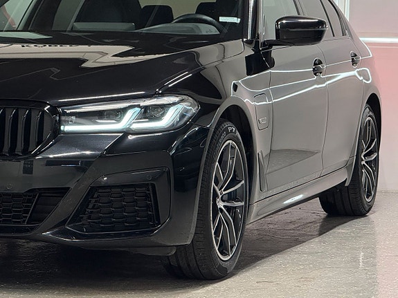 BMW 530e 7 of 27
