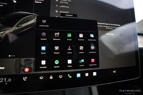 Tesla Model 3 12 of 16