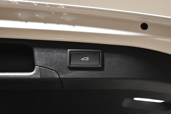 Volkswagen Passat 29 of 29