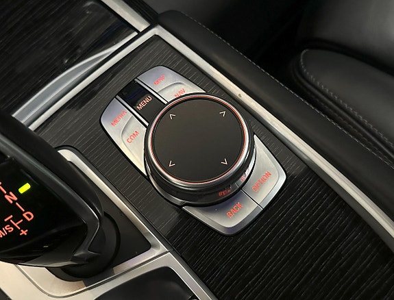 BMW 740Le 29 of 29