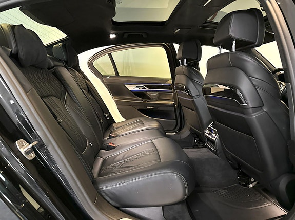 BMW 740Le 12 of 29