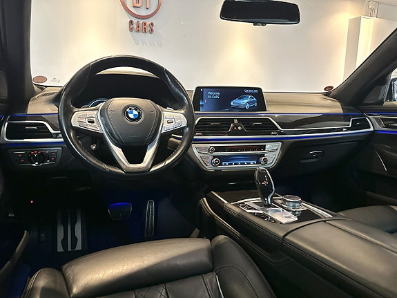 BMW 740Le 17 of 29