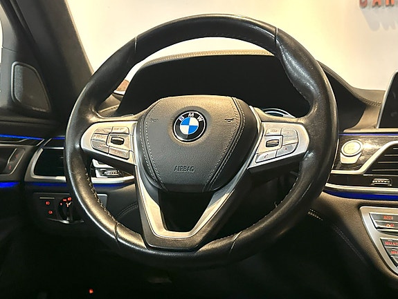 BMW 740Le 20 of 29