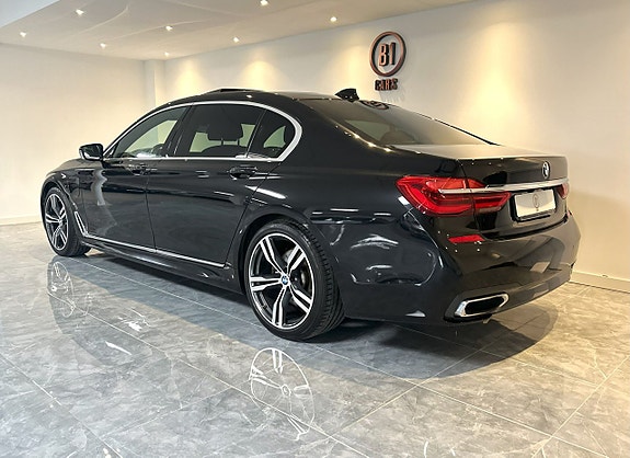 BMW 740Le 3 of 5