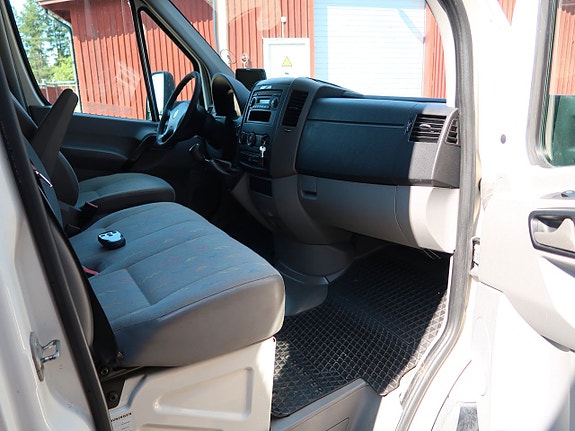 Volkswagen Crafter 9 of 30