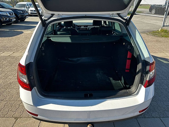 Skoda Octavia 15 of 23