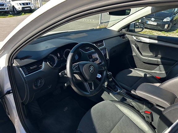 Skoda Octavia 13 of 23