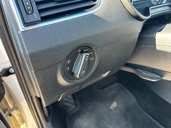 Skoda Octavia 17 of 23
