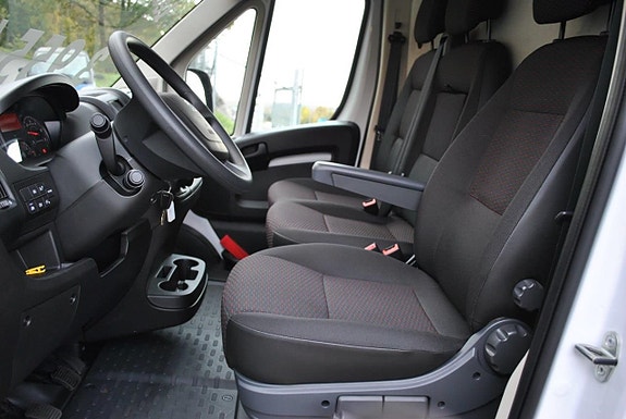 Peugeot Boxer 7 of 16