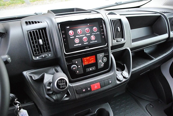Peugeot Boxer 8 of 16