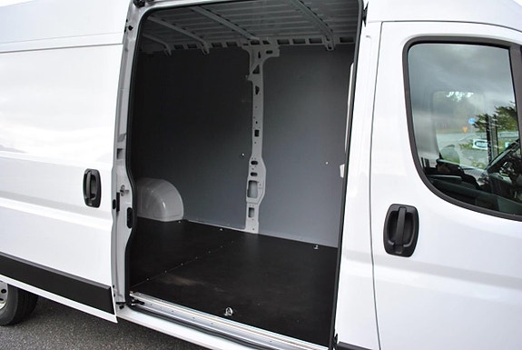 Peugeot Boxer 14 of 16