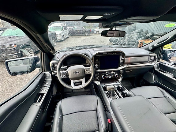 Ford F-150 9 of 14
