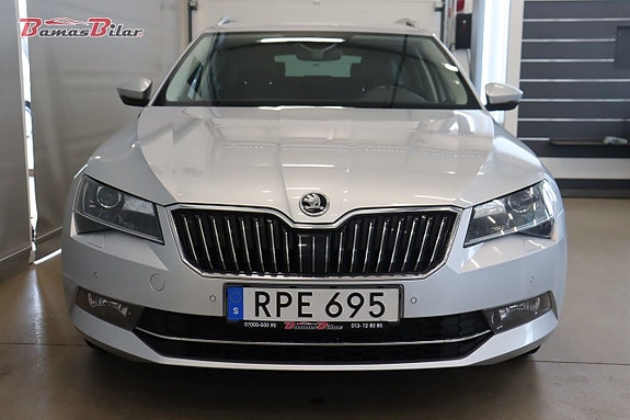Skoda Superb 8 of 27