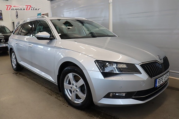 Skoda Superb 7 of 27