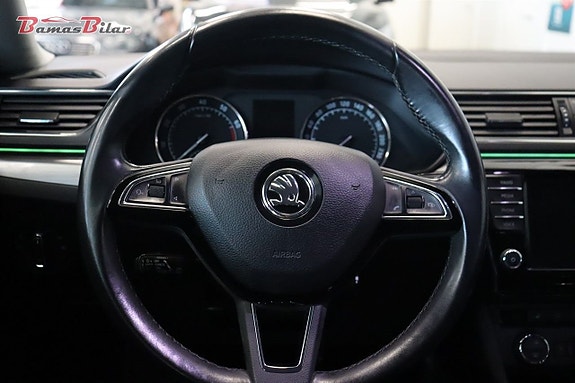 Skoda Superb 13 of 27