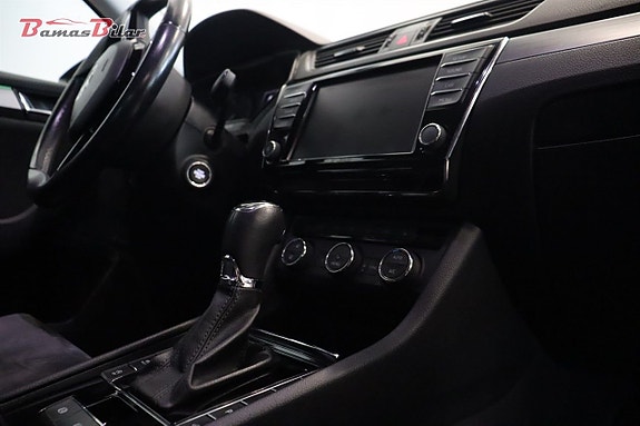 Skoda Superb 19 of 27