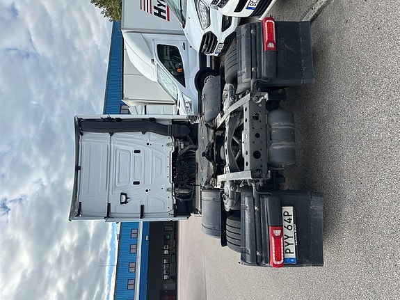 Mercedes-Benz Actros 2753 8 of 11