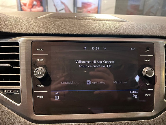 Volkswagen Golf Sportsvan 19 of 26