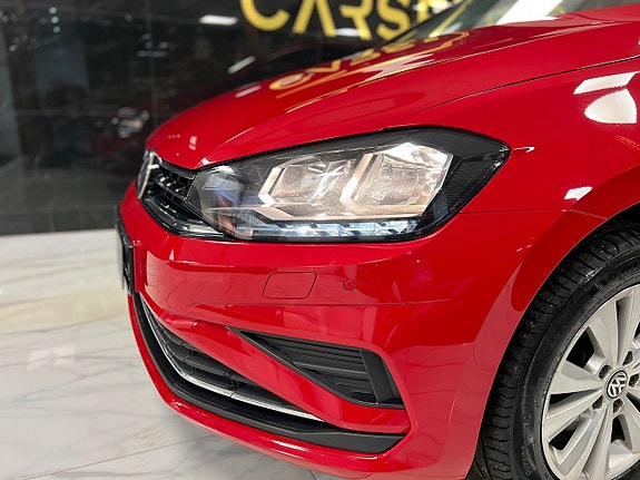 Volkswagen Golf Sportsvan 23 of 26