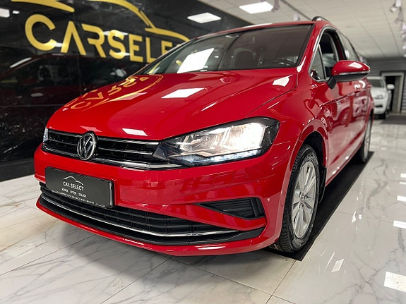 Volkswagen Golf Sportsvan 24 of 26