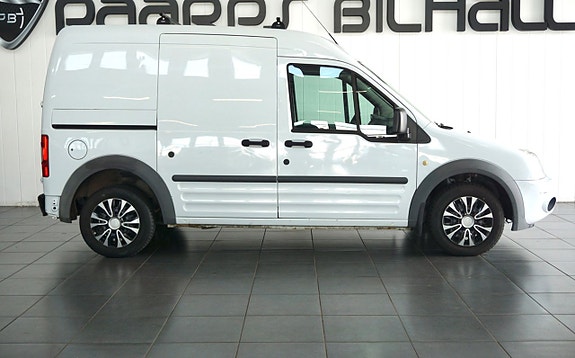 Ford Transit Connect 3 of 9