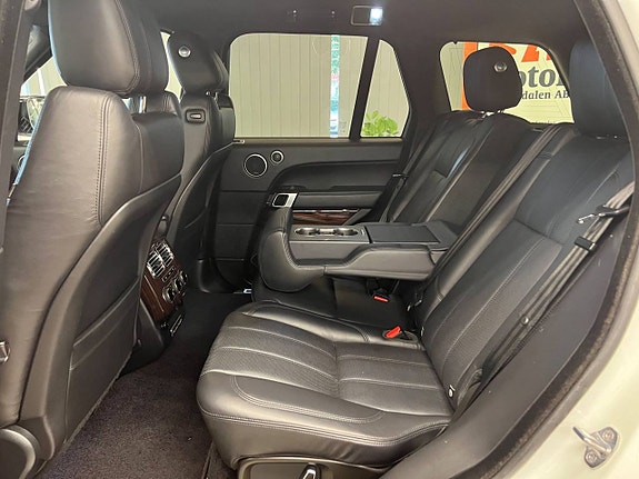 Land Rover Range Rover 15 of 26