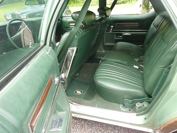 Buick Estate 10 of 26
