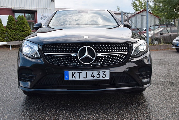Mercedes-Benz GLC220 d 2 of 5