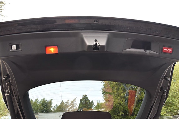 Mercedes-Benz GLC220 d 25 of 26