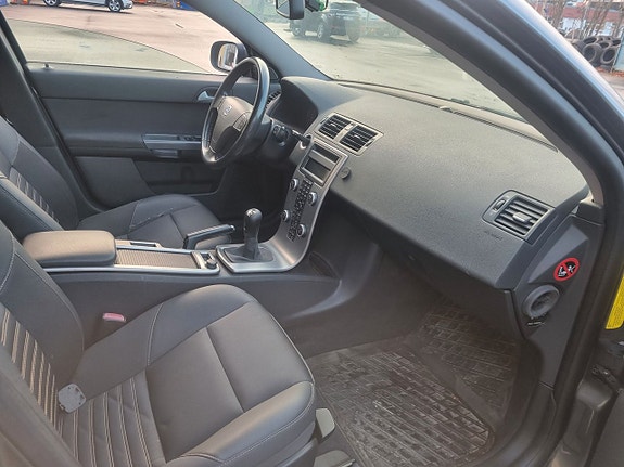 Volvo V50 7 of 7