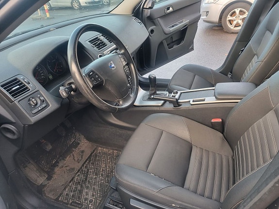 Volvo V50 6 of 7