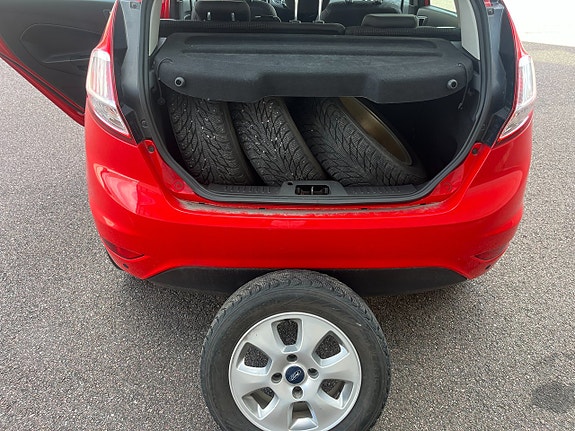 Ford Fiesta 6 of 18