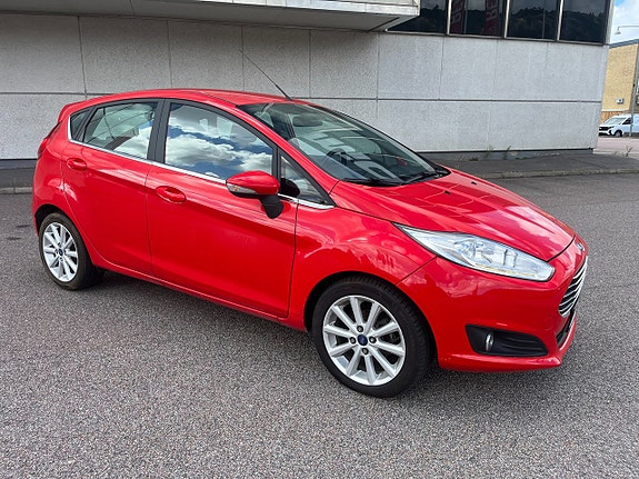 Ford Fiesta 2 of 18