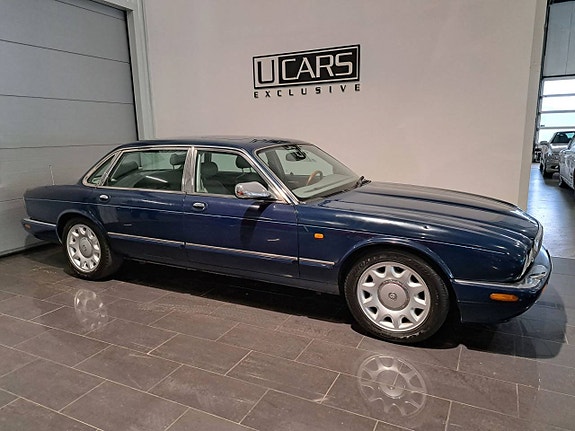 Jaguar XJ 2 of 26