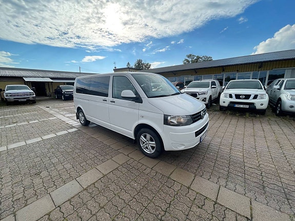 Volkswagen Caravelle 5 of 5