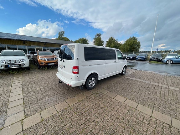 Volkswagen Caravelle 7 of 22
