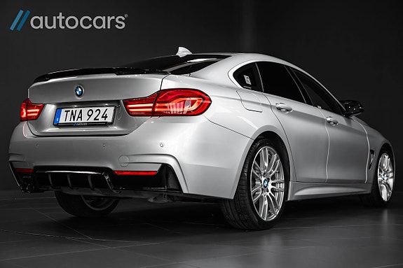 BMW 430i 3 of 5