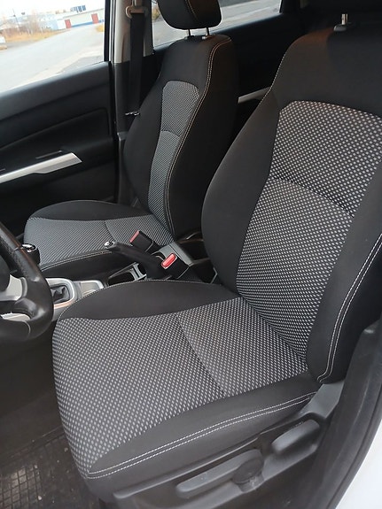 Suzuki Vitara 7 of 14