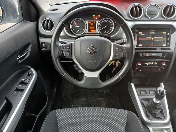 Suzuki Vitara 9 of 14