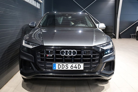 Audi SQ8 2 of 5