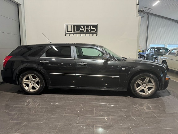 Chrysler 300C 5 of 10
