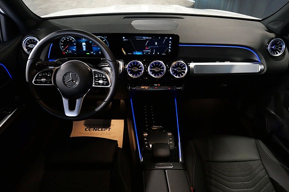 Mercedes-Benz EQB250+ 10 of 27