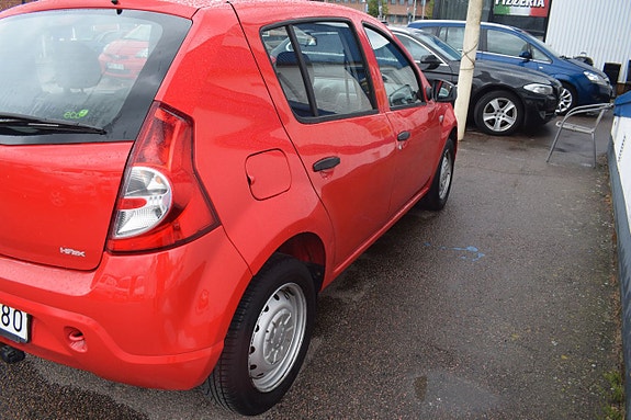 Dacia Sandero 7 of 12