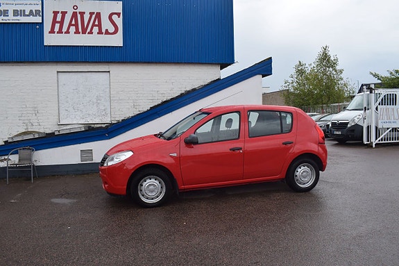 Dacia Sandero 12 of 12