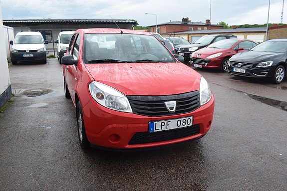 Dacia Sandero 4 of 5