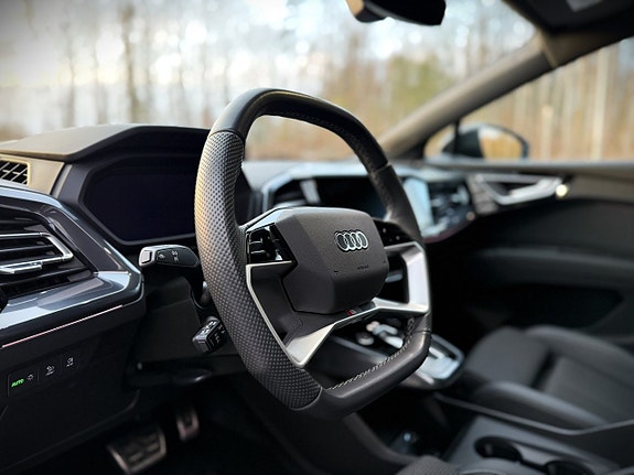 Audi Q4 e-tron 15 of 27