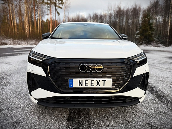 Audi Q4 e-tron 9 of 27