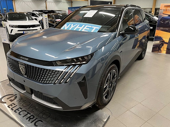 Peugeot 5008 3 of 4
